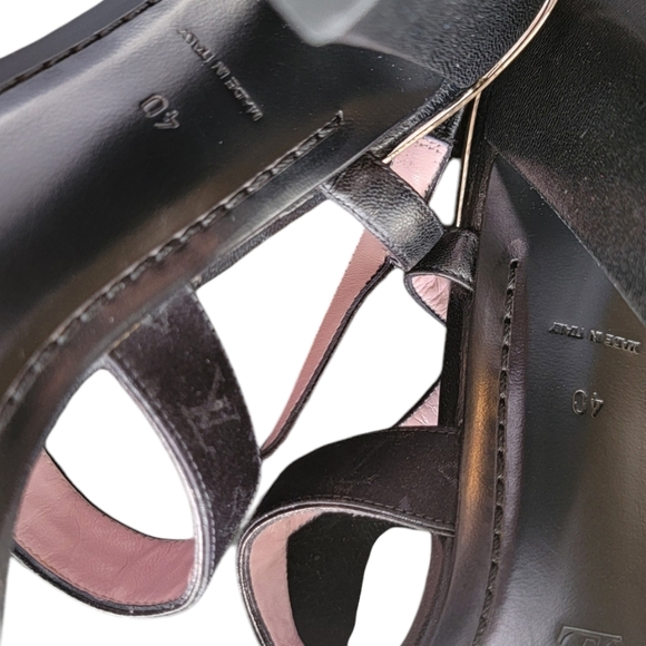 LOUIS VUITTON Black Leather/Suede Monogram Strap Shoes Size 40 - US 10 - Picture 10 of 10